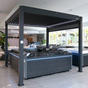 Hot Tub with Pergola: The Ultimate Guide to Stylish & Functional Outdoor Spas